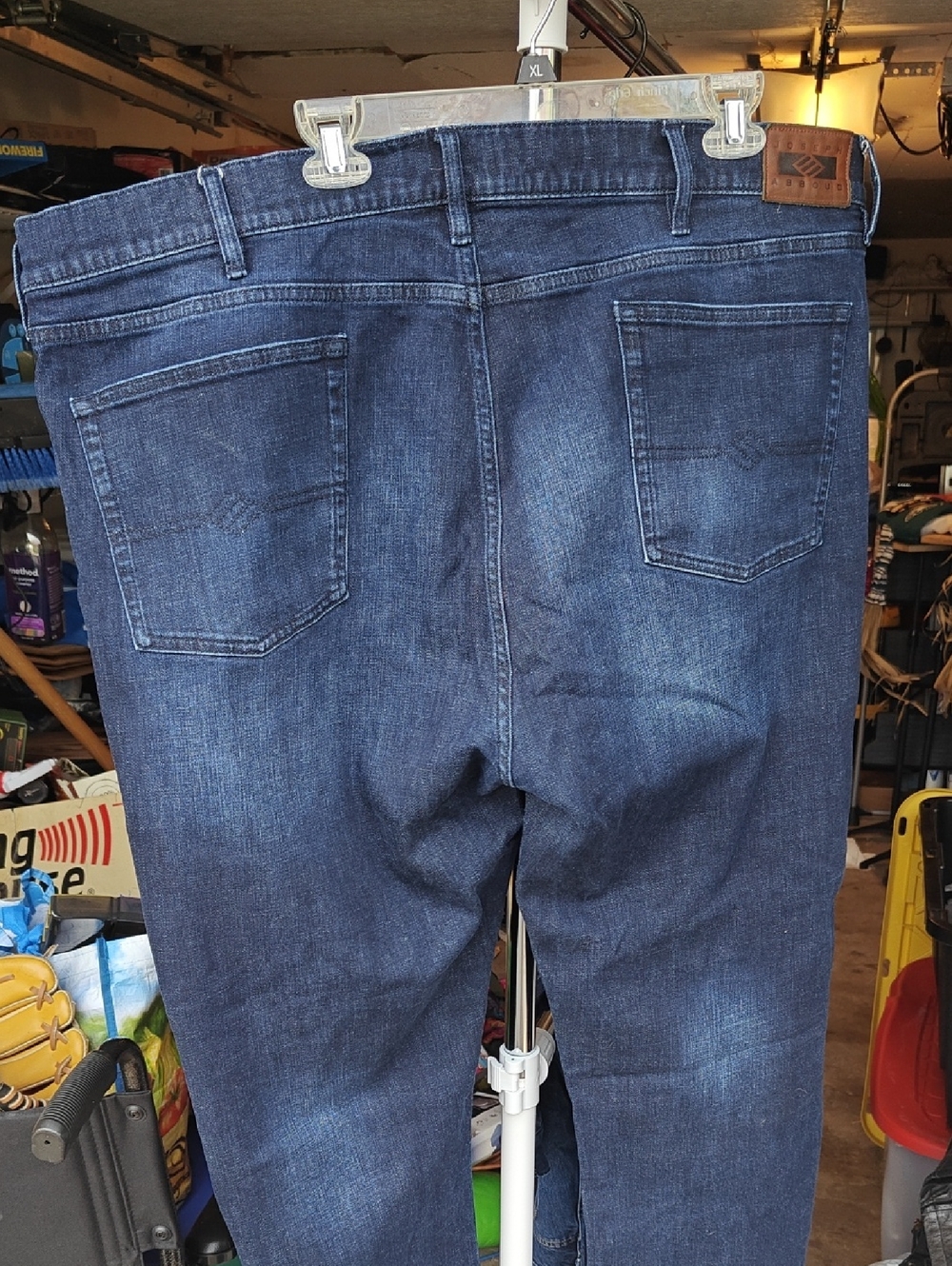 Joseph Abboud Men's Relaxed Jeans in Indigo Blue